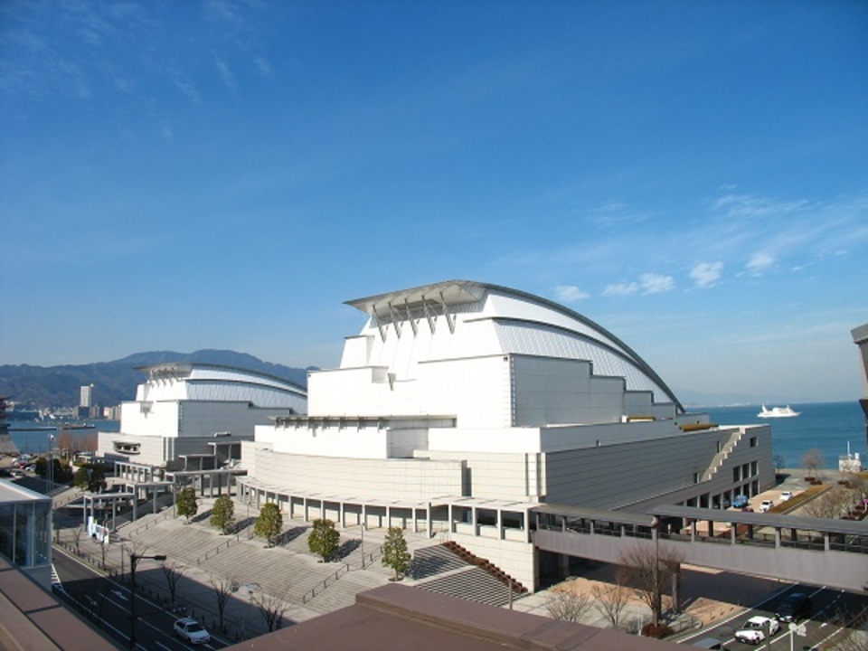 滋賀県立芸術劇場 びわ湖ホール